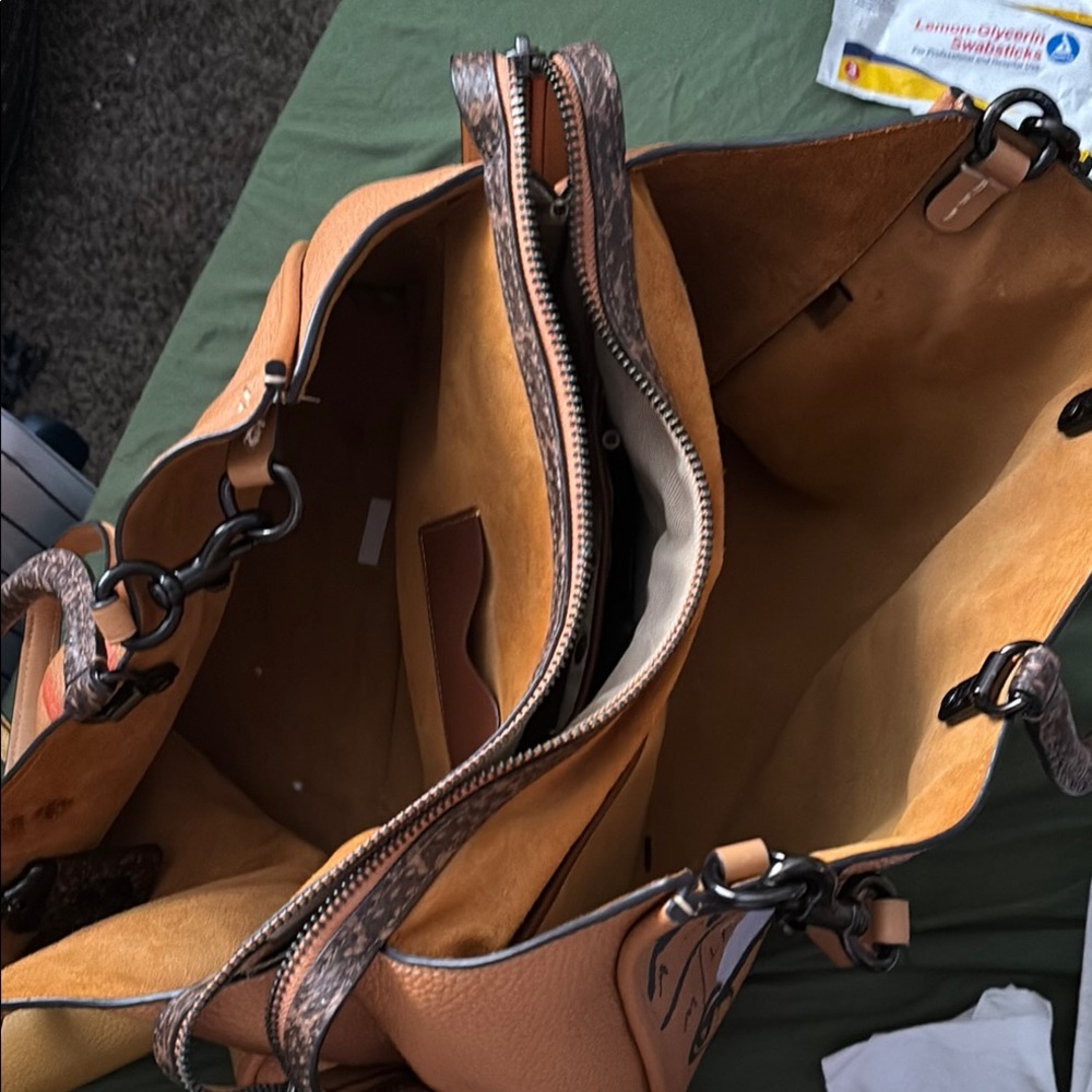 Designer Tan Leather Handbag - Picture 3 of 4